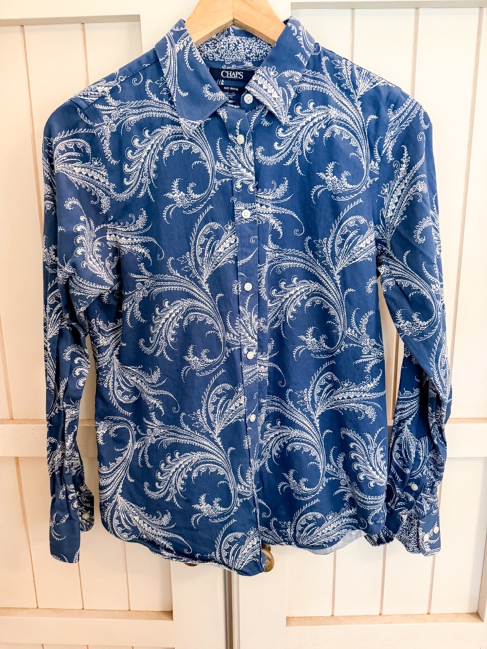 Chaps Blue Paisley Button Down Shirt Women’s Size S No Iron Classic Preppy